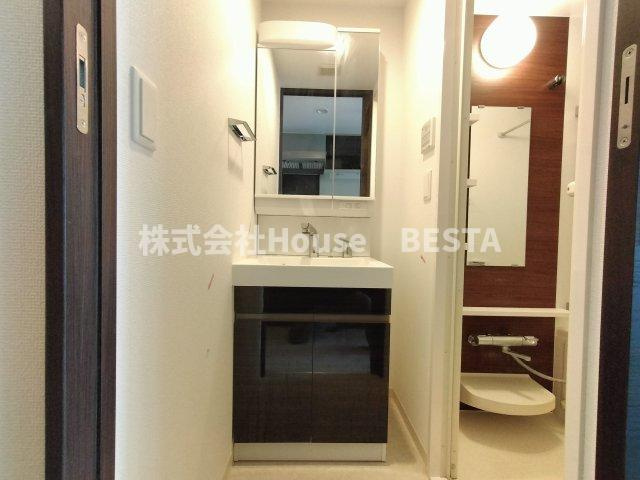 エステムコート神戸元町Ⅱブリーズの独立洗面台