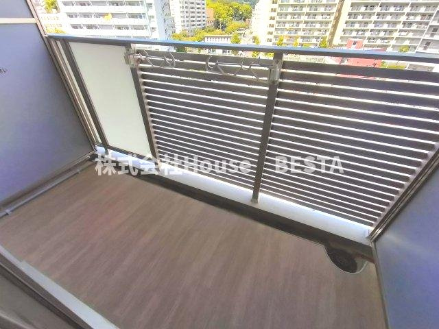 エステムコート神戸元町Ⅱブリーズのバルコニー