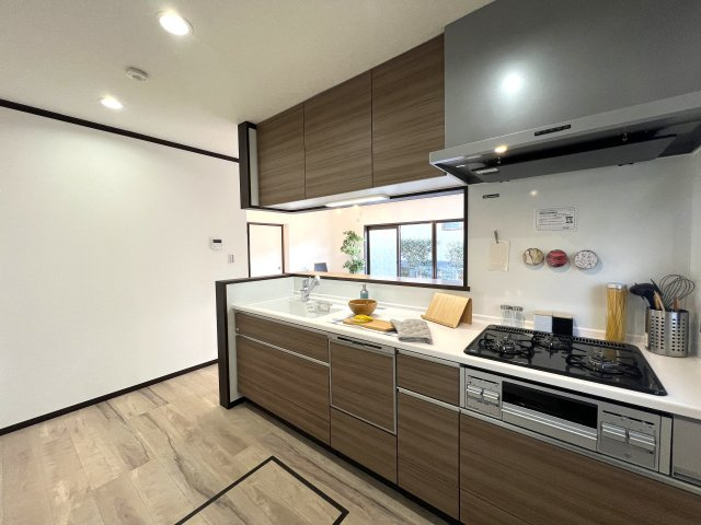 上永谷と下永谷あるけど中永谷はないのはなぜ？【リフォーム／港南区下永谷2丁目中古戸建】のキッチン|お料理しやすいキッチンです