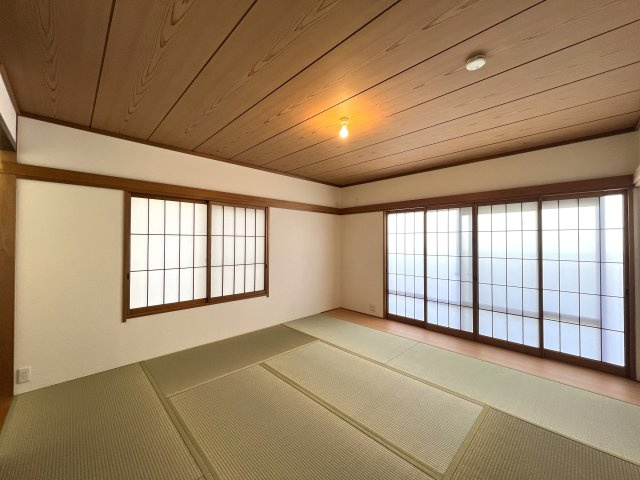 上永谷と下永谷あるけど中永谷はないのはなぜ？【リフォーム／港南区下永谷2丁目中古戸建】の和室|ゆったりとくつろげる和室です