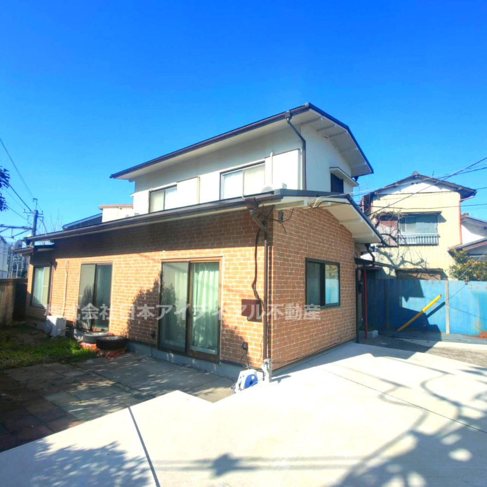 売地　柏市旭町4丁目の外観パース|【敷地内にの古家あり】
昭和42年10月築　令和6年リノベーション工事済(外壁・屋根・外構含む)
木造亜鉛メッキ鋼板葺・延べ床面積112.58㎡・1F85.54㎡・2F27.04㎡