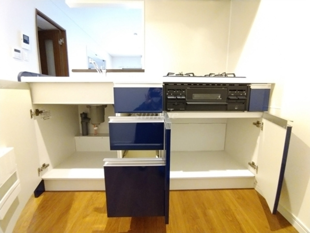 Y・Kレジデンス赤羽西のキッチン|キッチン下収納です☆