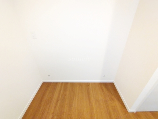 Y・Kレジデンス赤羽西のキッチン|冷蔵庫置き場です☆