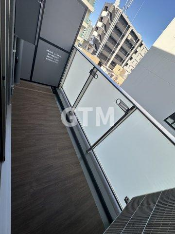 【バルコニー】