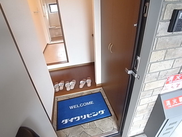 メゾンプレミールＢの玄関