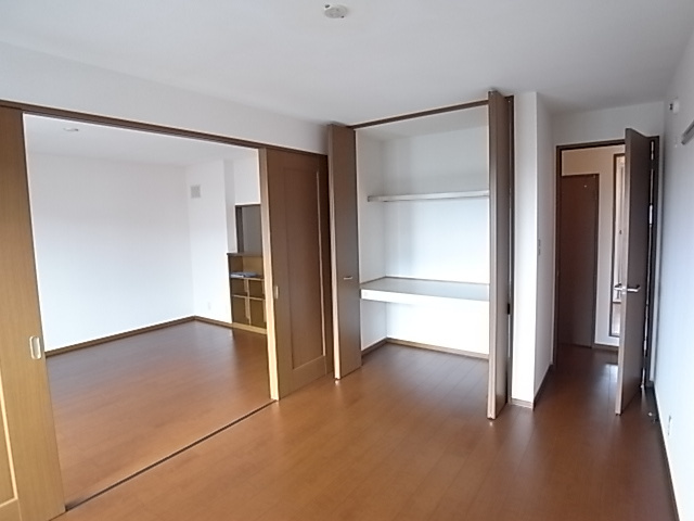 メゾンプレミールＢの洋室