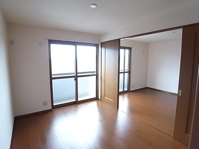 メゾンプレミールＢの洋室