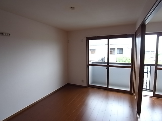 メゾンプレミールＢの洋室