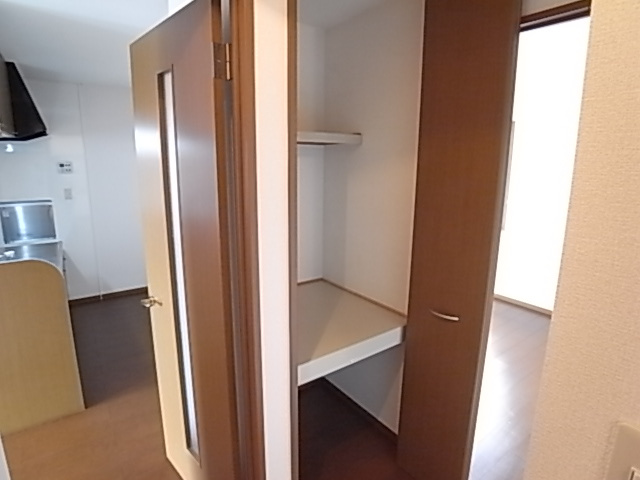 メゾンプレミールＢの収納