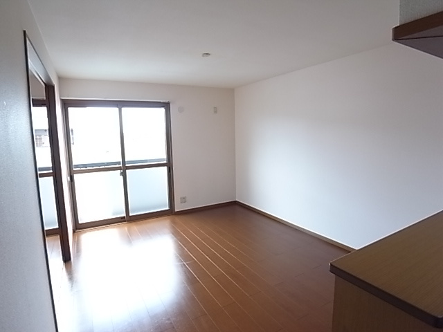 メゾンプレミールＢの居間・リビング