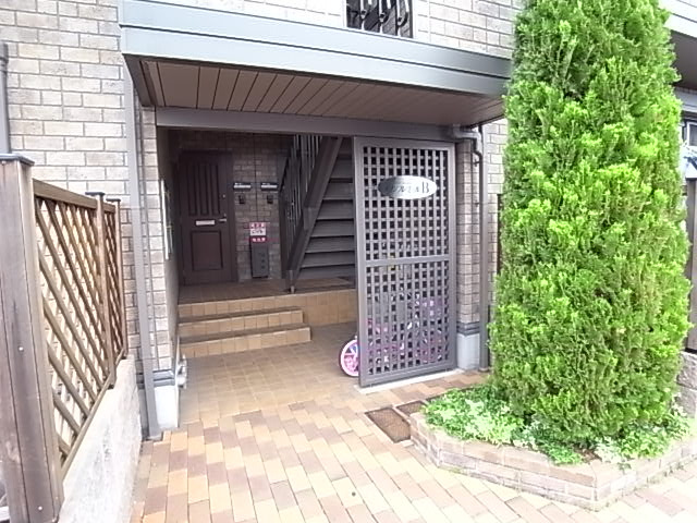 メゾンプレミールＢのエントランス