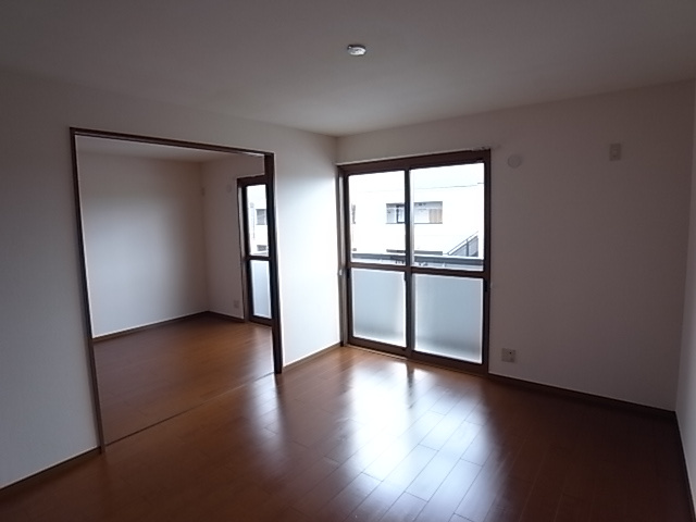 メゾンプレミールＢの居間・リビング