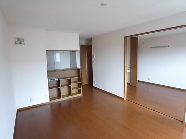 メゾンプレミールＢの居間・リビング