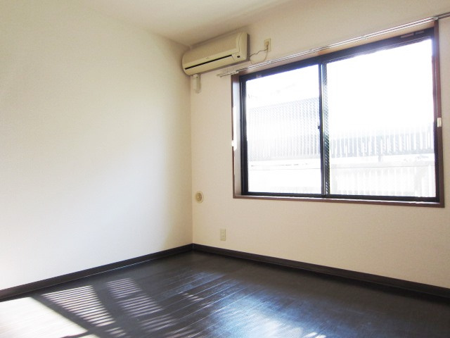 アーバンフォーレストの居間・リビング|別号室参考写真です。