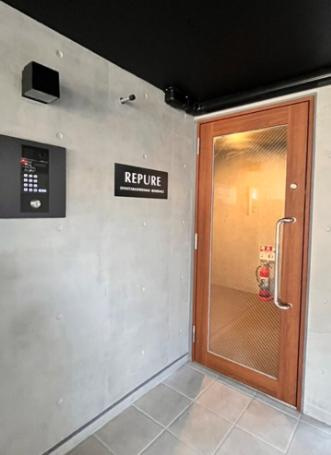 レピュア新板橋駅前レジデンスのエントランス