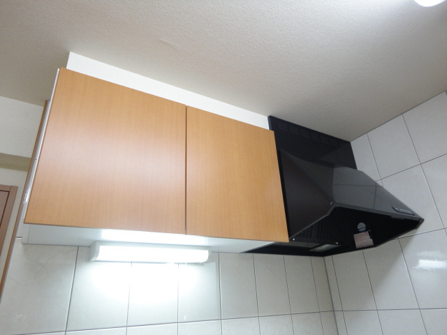 Le temps heureux”sのキッチン|キッチン上部