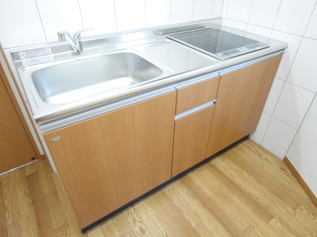 Le temps heureux”sのキッチン|ＩＨ