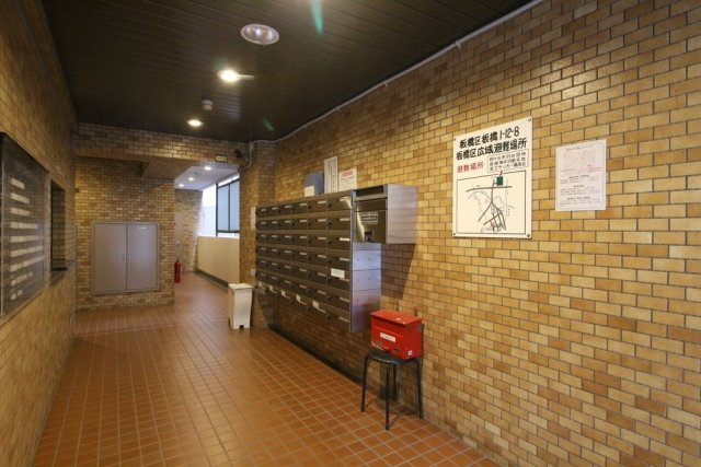 ライオンズマンション板橋第弐のロビー
