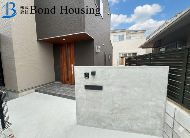 「こだわり設備」「LDK19帖」池上 新築戸建の駐車場