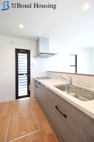 「こだわり設備」「LDK19帖」池上 新築戸建のキッチン