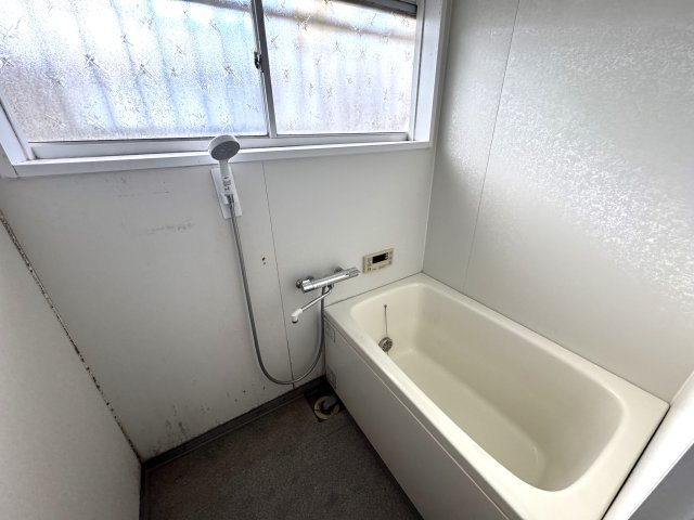 阪南市舞3丁目　中古戸建の浴室