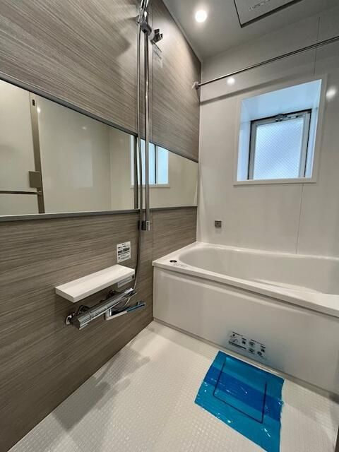 レジディア文京湯島の浴室