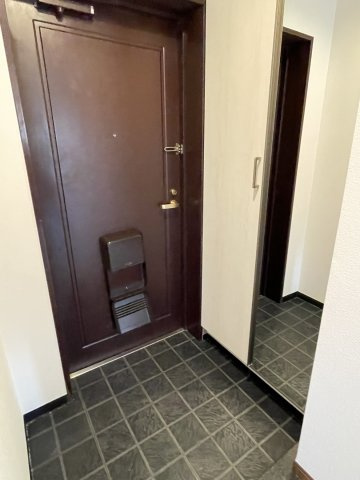 藤和神田町ハイタウンの玄関|2026年1月リフォーム済み！