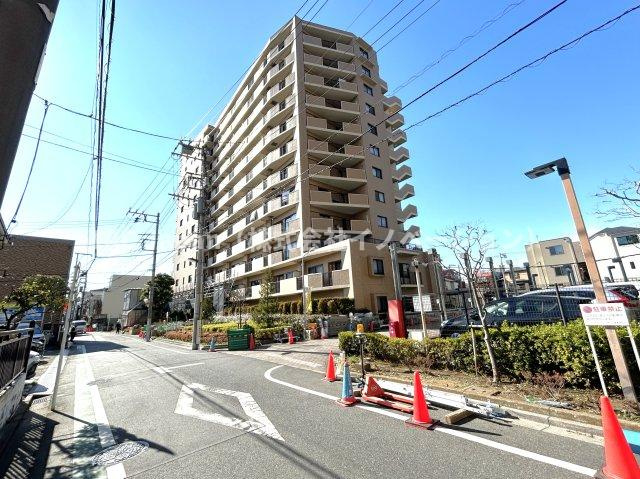 モアクレスト荒川公園ソレーユ館の外観