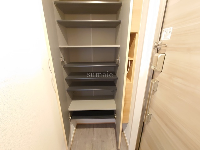 アナシエ神谷の収納|シューズBOXです☆