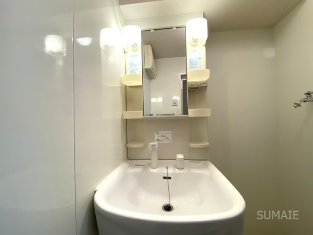 メゾンドエスポワールの洗面所|洗髪洗面化粧台☆