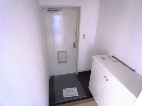 グリーンライフ北夙川の玄関