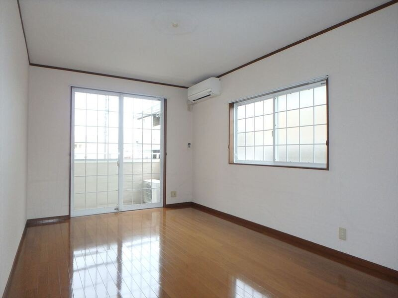 アヴニールＴの洋室