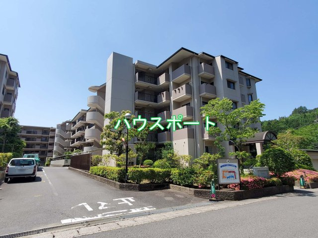 【外観】 | サンシティ桂坂ロイヤル弐番館　 | RC造5階建
