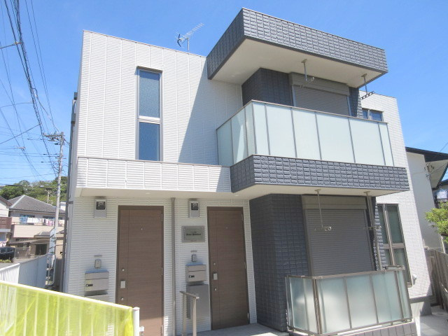シーリン横浜のエントランス