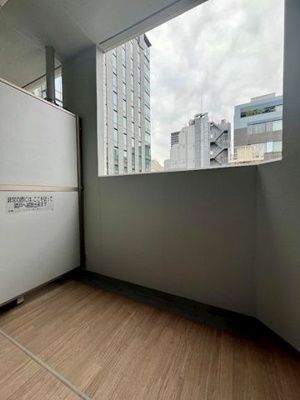 【バルコニー】 | レジディア虎ノ門 | 暖かな日差しのふりそそぐバルコニー