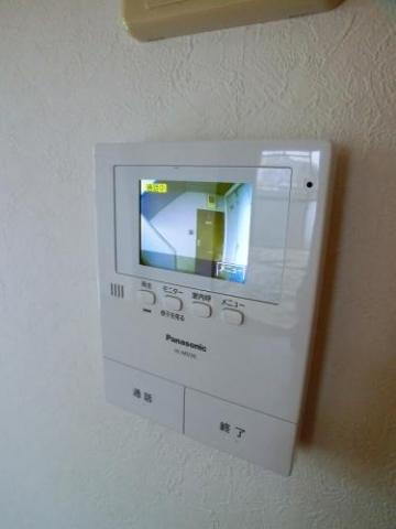 ヴィラージュ曰佐のその他|【防犯】ＴＶモニター付きインターホン、防犯にも安心です♪