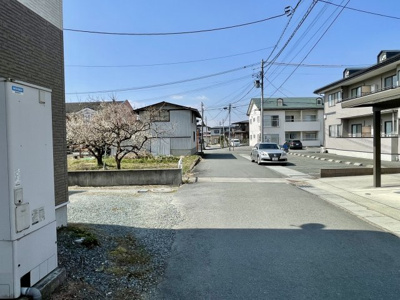 【前面道路含む現地写真】 | 中古戸建　山形市江俣1丁目