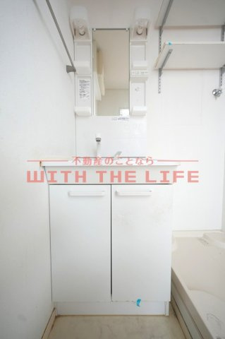 アザレア梅満【キャッシュバック対象物件】の独立洗面台|独立洗面台、朝の身支度には欠かせません