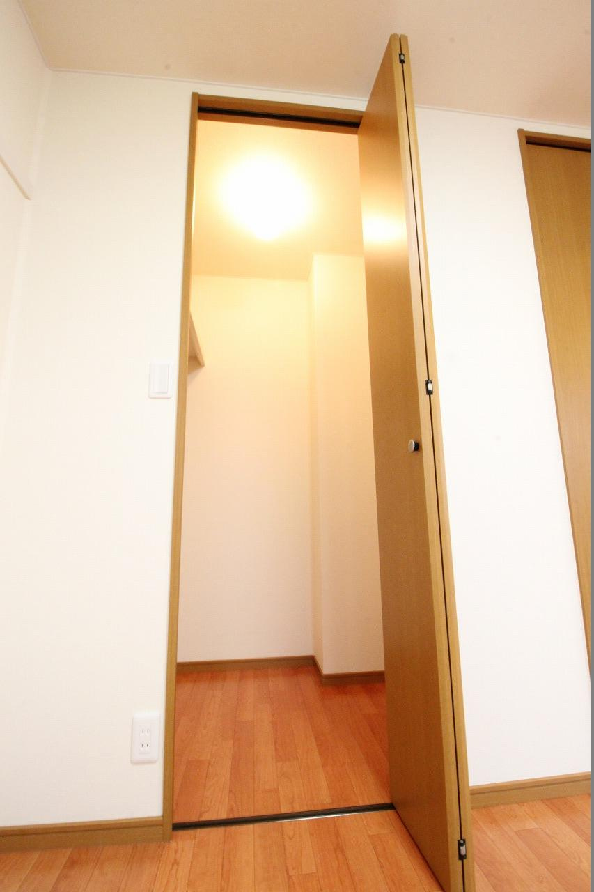 ベリテ神戸の収納|※お部屋により仕様が異なる場合があります※
