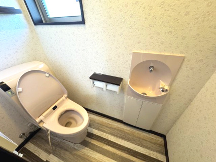 阪南市桃の木台７丁目　中古戸建のトイレ