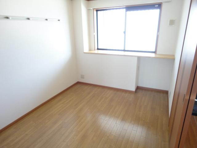 【内装】 | ヴィレッジ名草 | 洋室