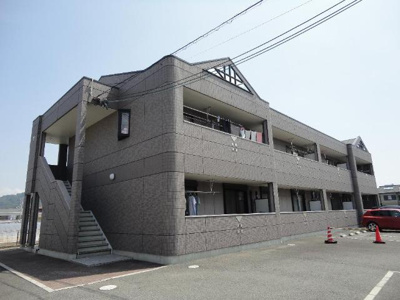 【外観】 | ヴィレッジ名草 | 外観写真（昼）