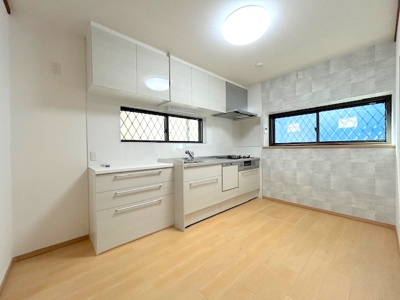 【居間・リビング】 | 枚方市茄子作1丁目 戸建