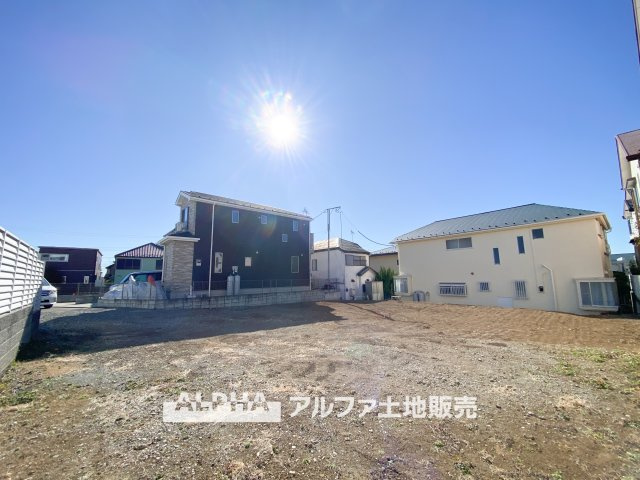 昭島市緑町2丁目　全2区画の外観|【clear the mind】
◆暮らしが整う空間◆
ゆとりのある住空間と、どこか安心感のある佇まい。
ここで過ごす日々が、自分たちらしい暮らしへと自然に導いてくれる。