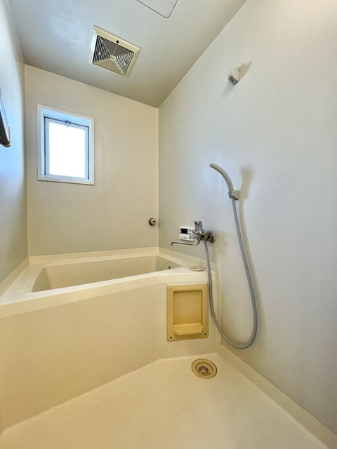 フレグランス南中山Cの浴室