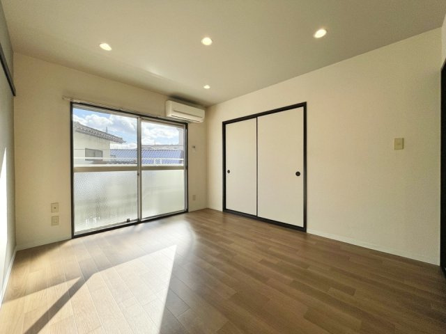 フレグランス南中山Cの洋室