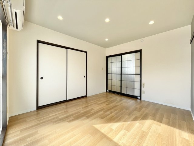 フレグランス南中山Cの洋室