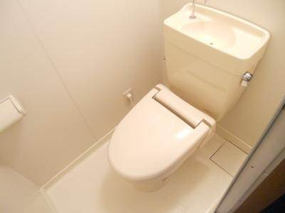 メゾンドゼフィールのトイレ