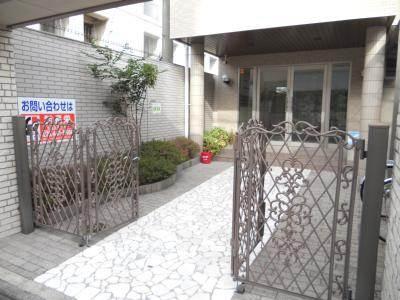 メゾンドゼフィールの外観