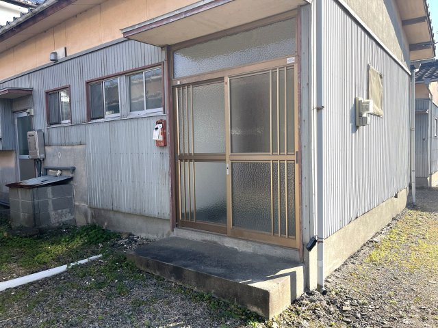 ウエストビレッジのエントランス